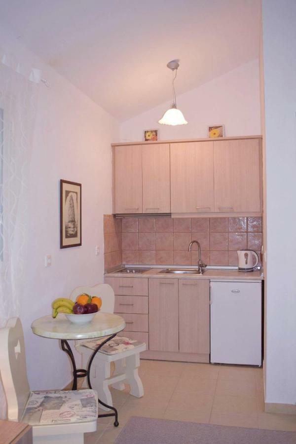 Irida Cottage Vlachopoulátika Esterno foto